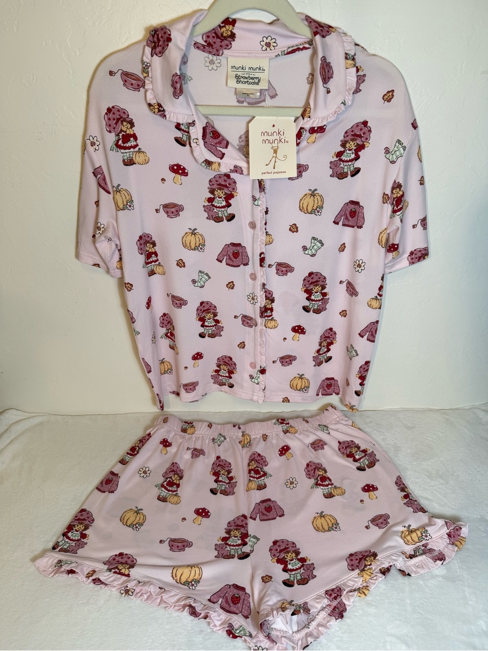 Munki Munki Strawberry Shortcake Fall Women’s Pajama Set NWT Size Medium